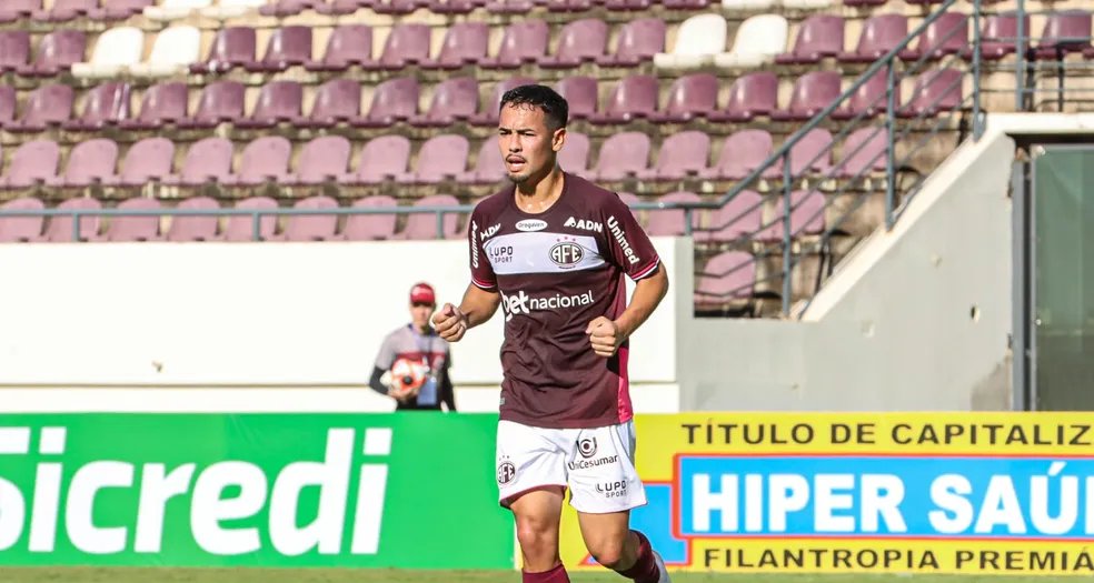 Paysandu oficializa chegada do atacante Thayllon