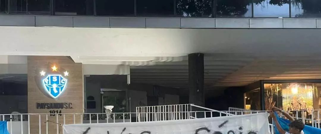 Crise e Renúncia: Paysandu Enfrentou Protestos Generalizados Antes da Recuperação Judicial